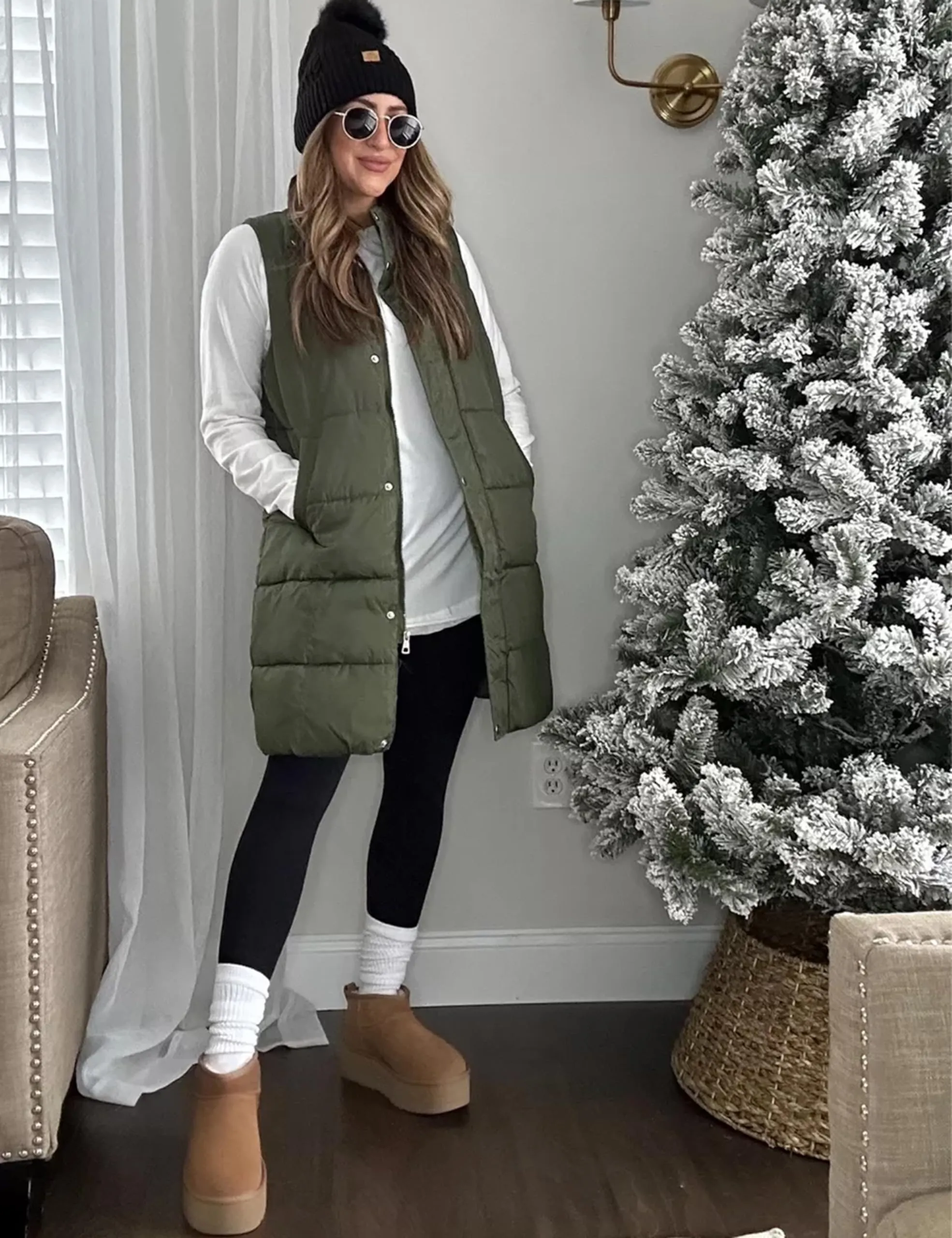 Black Women's Long Puffer Vest Casual Sleeveless Puffy Jacket - Tanming