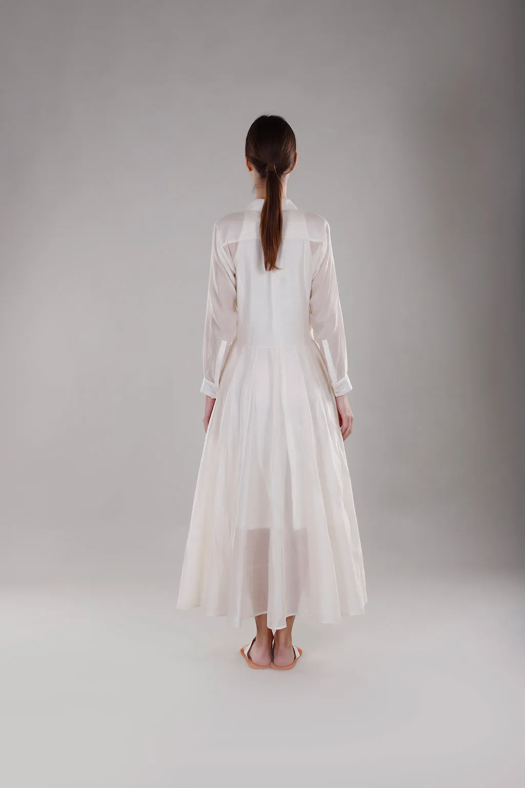 Dhi Dress with classic shirt cuffs