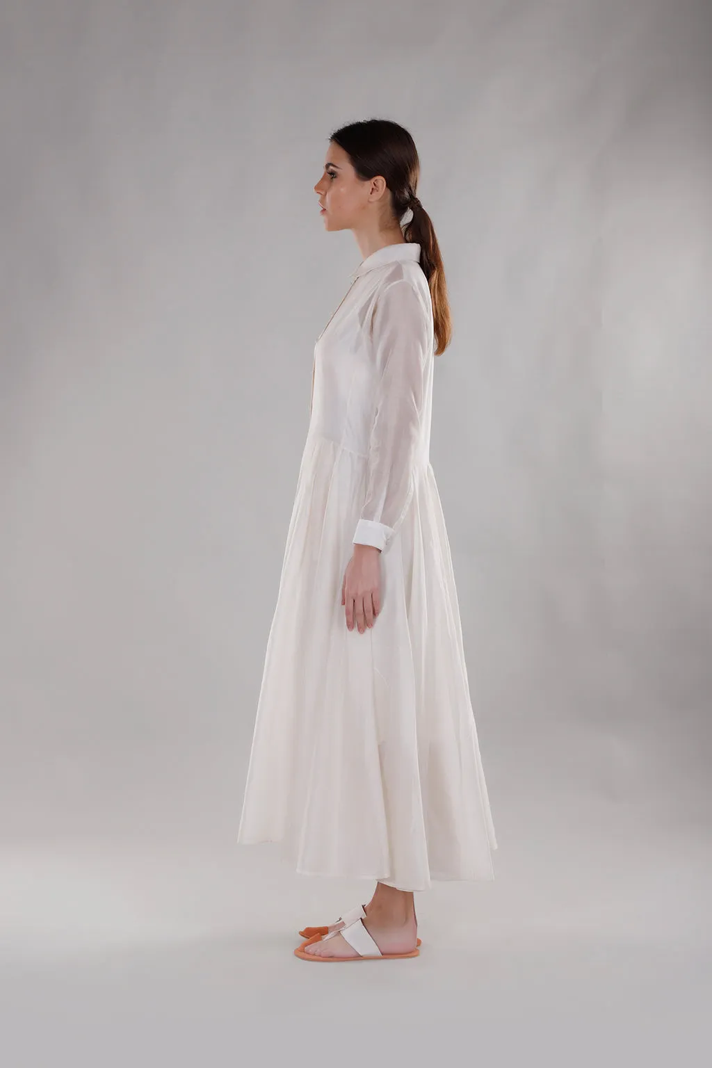Dhi Dress with classic shirt cuffs