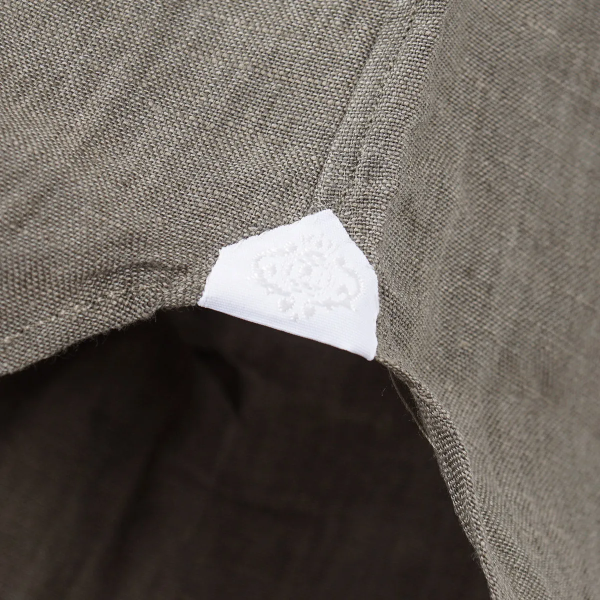 Luigi Borrelli Trim-Fit Linen Dress Shirt