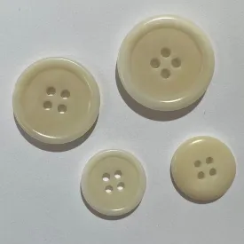 Vegetable Ivory / Undyed / 4 Hole